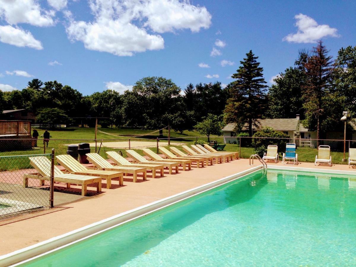 מאונט פוקונו Chestnut Grove Family Resort מראה חיצוני תמונה